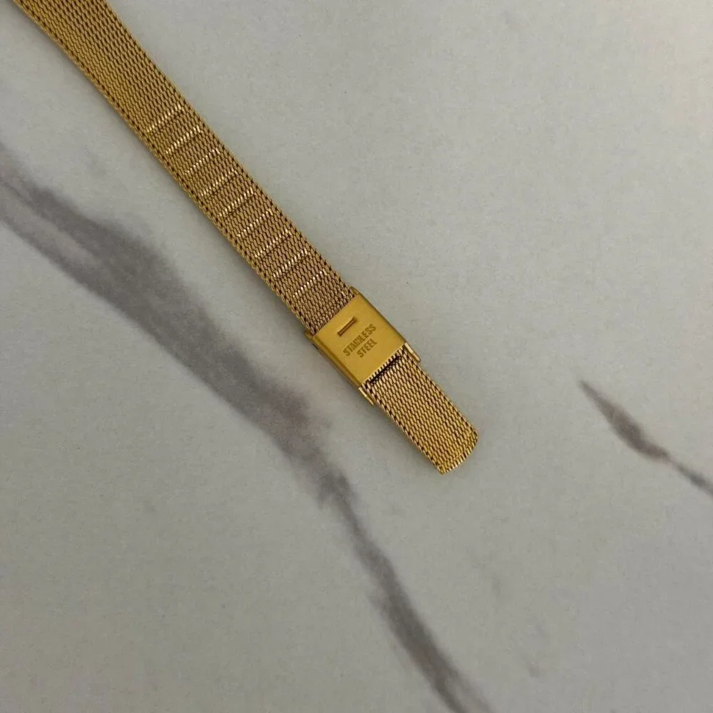 SKU0410 Gold White dial Women Fashion Round Watch stainless steel‎ + gift bag